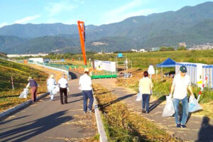 「神明の花火大会」翌日早朝に実施された大会会場の清掃活動